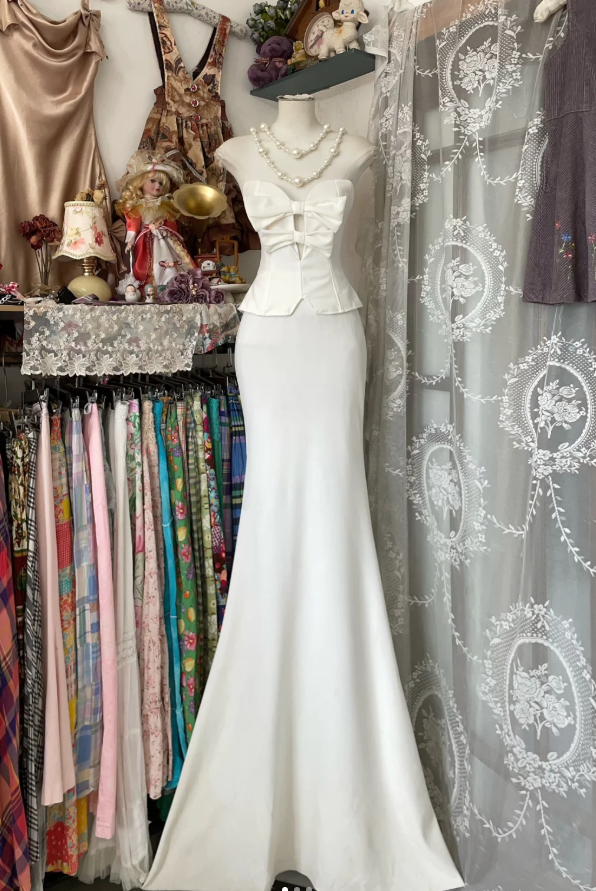Elegant Strapless Satin Mermaid White Prom Dress Party Gown