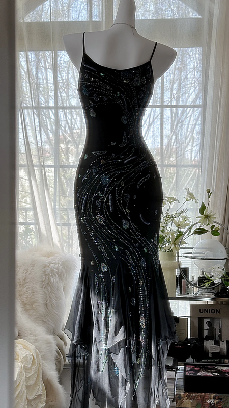 Black halter-neck fitted sexy bodycon long ball gown R7672