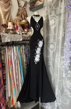Black halter-neck V-neck fitted waist slim back sexy long ball gown R7864