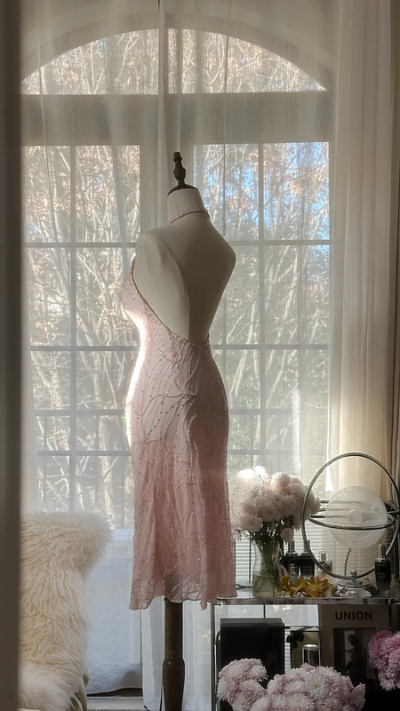 Light pink halter neck, fitted waist, bodycon sexy mid-length ball gown R7713