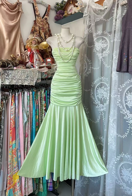 Light green strapless, fitted waist, pleated bodycon fishtail skirt long ball gown R7519