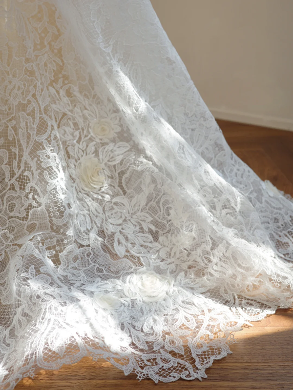 Off-white halter-neck fitted long lace ball gown, bridal dress R8480