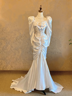 White long-sleeved vintage-style fitted satin ball gown/bridal dress R7221