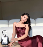 Sexy embossed satin suspender dress with slits for vacation with acetate high-end skirt R1464
