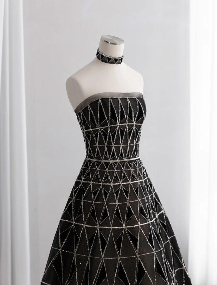 Gorgeous Black Tulle Sequin Beaded Long Birthday Party Dress Strapless Prom Dress SP1517