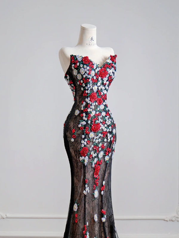 Black 3D floral long ball gown with a fitted waist and hips R8143