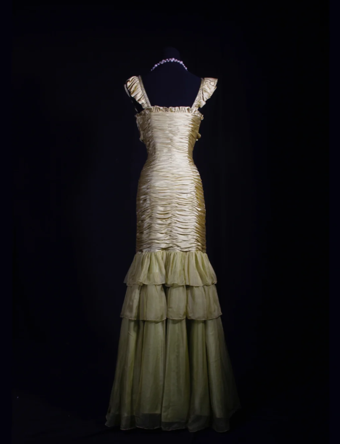 Chic Yellow-Green Satin Pleated Mermaid Long Party Dress Evening Gown