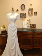 White fitted long ball gown/bridal dress R7164