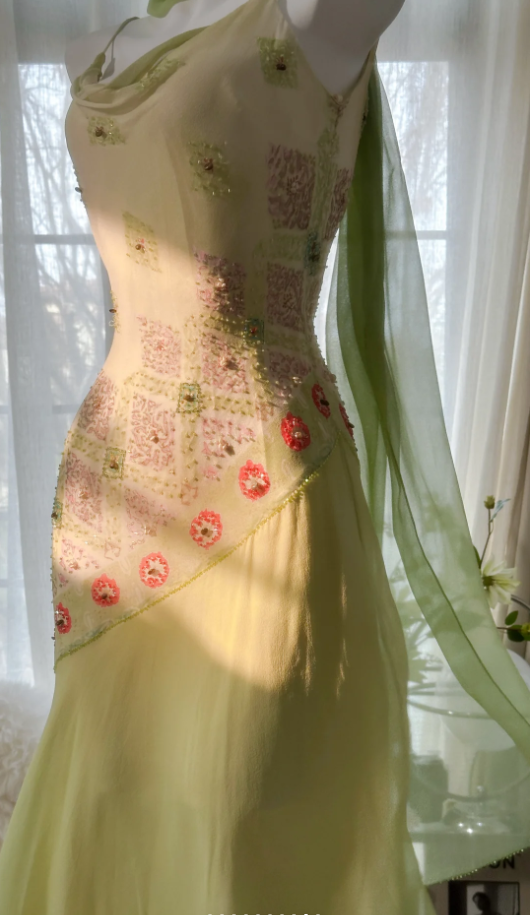 Classy Spaghetti Straps Light Green Chiffon Beaded Mermaid Long Party Dress Evening Gown