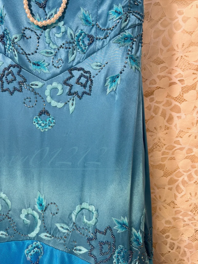 Vintage V Neck Embroidery Satin Beaded Mermaid Party Dress Blue Long Prom Dresses SP1780