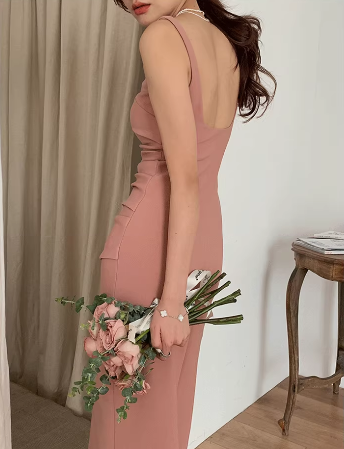 French sexy backless suspender dress slim fit high-end niche medium and long hip skirt R1449