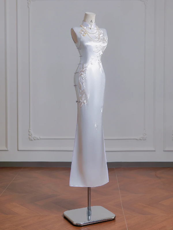 White Chinese-style cheongsam, fitted waist, elegant ball gown/bridal dress R8233