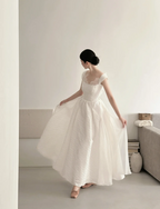 White spaghetti strap, waist-cinched, slim-fit, full-skirt prom dress, wedding dress R7959