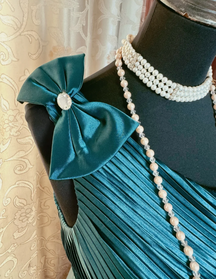 Vintage One Shoulder Peacock Blue Satin Pleated Beaded A Line Long Party Dress Prom Gowns SP1950