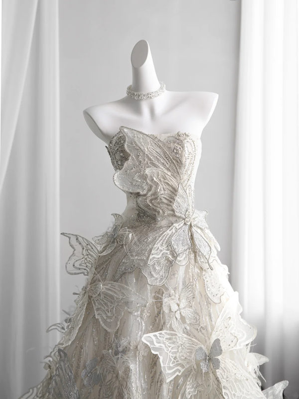 Ivory white strapless fitted waist butterfly-shaped full skirt ball gown, bridal dress R8429