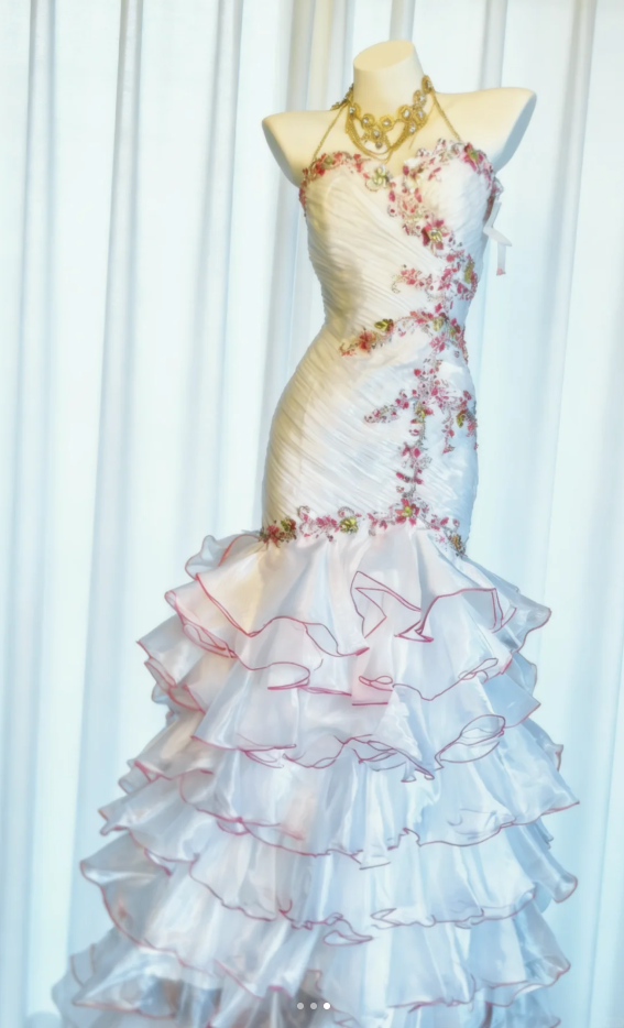 Glamorous White Sweetheart Neck Satin Pleated Tulle Layered Mermaid Long Prom Dress Birthday Party Dress With Beads SP1628
