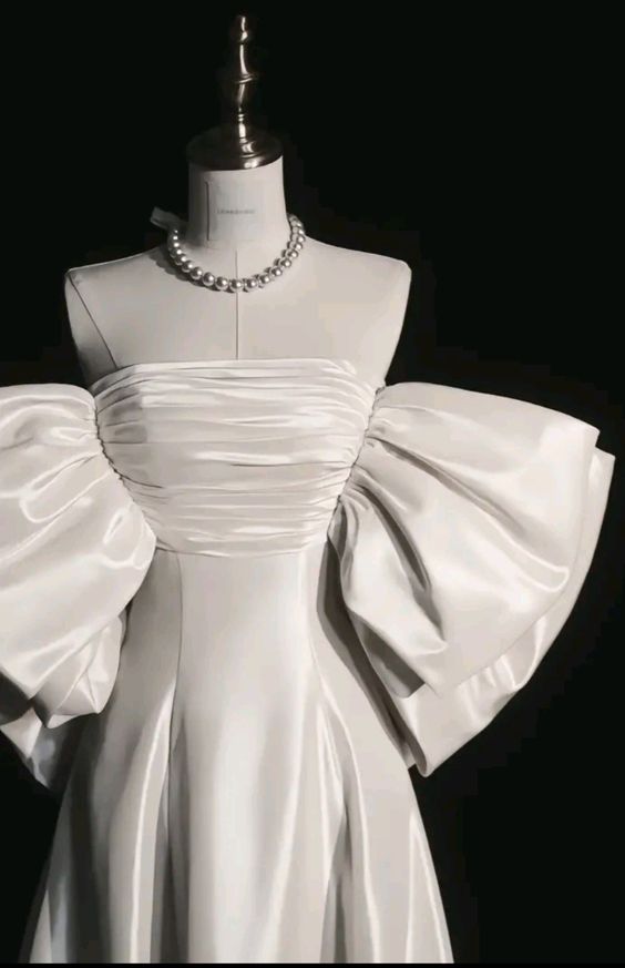 Elegant Ball Gown Strapless Satin Long White Wedding Dresses With Bow CC346
