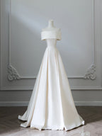 Aesthetic Ball Gown Strapless Ivory Satin Long Wedding Dresses Brides Dress