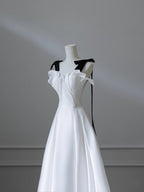 Sexy A Line Straps White Satin Long Prom Dresses Evening Gowns