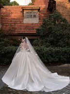 Timeless Ball Gown Strqpless Satin Applique With Veil Gloves Long Wedding Dresses C4018