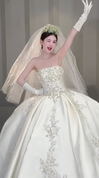 Dreamy Ball Gown Strapless Satin Applique With Veil Gloves Long Wedding Dresses C4052