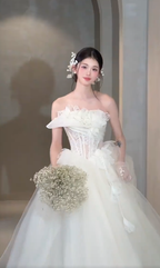 Elegant Ball Gown Strapless Tulle Applique Long Wedding Dresses C4053