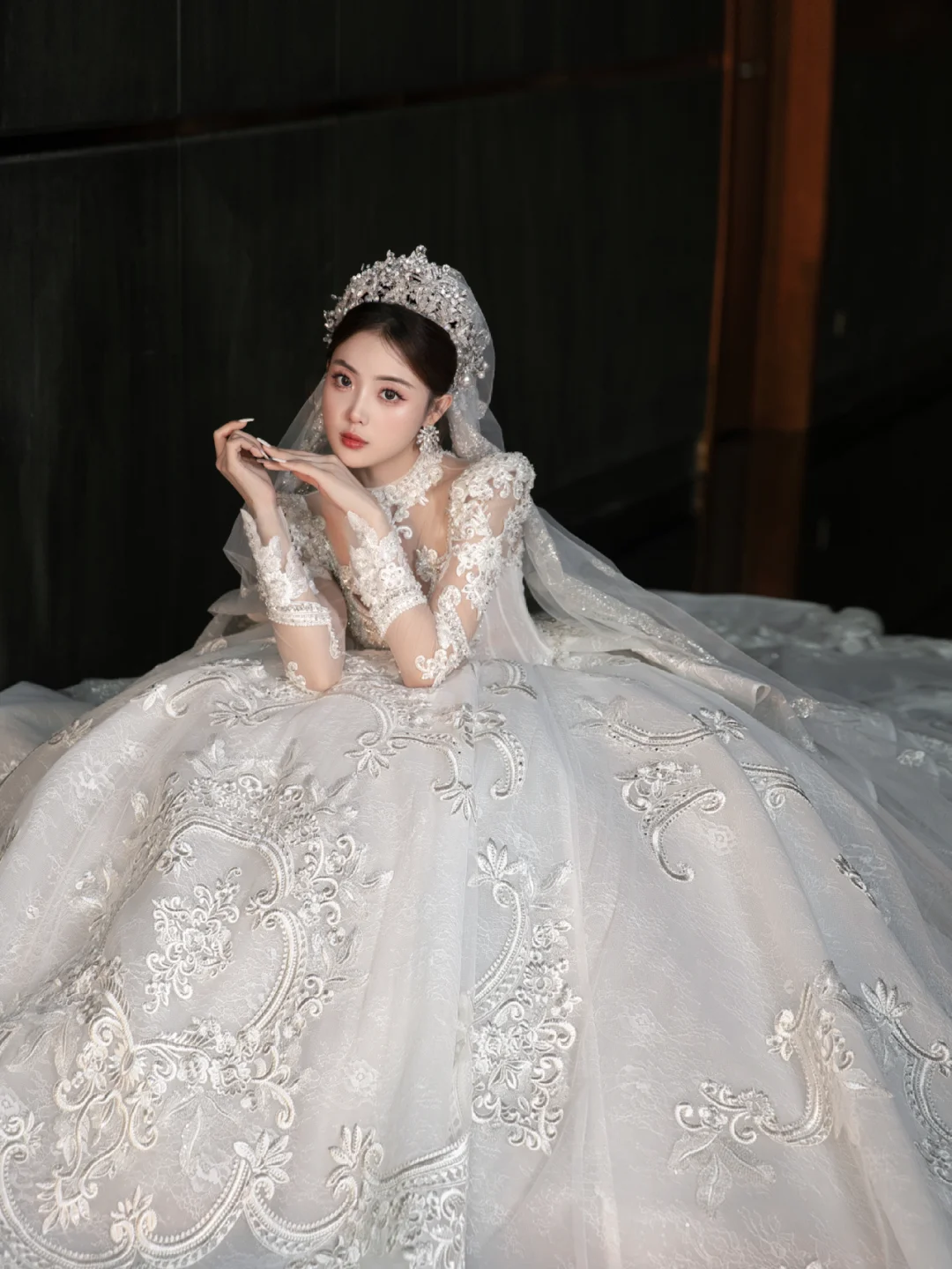 Dreamy Ball Gown Tulle Lace Applique Long Sleeves With Veil Long Wedding Dresses C4089
