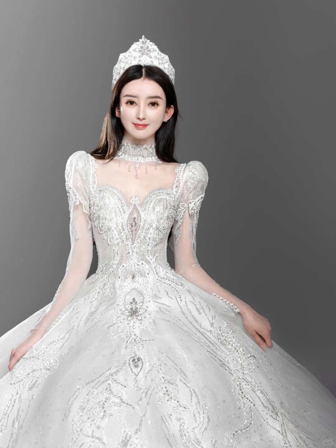 Gorgeous Ball Gown Tulle Lace Long Sleeves Long Wedding Dresses C4136