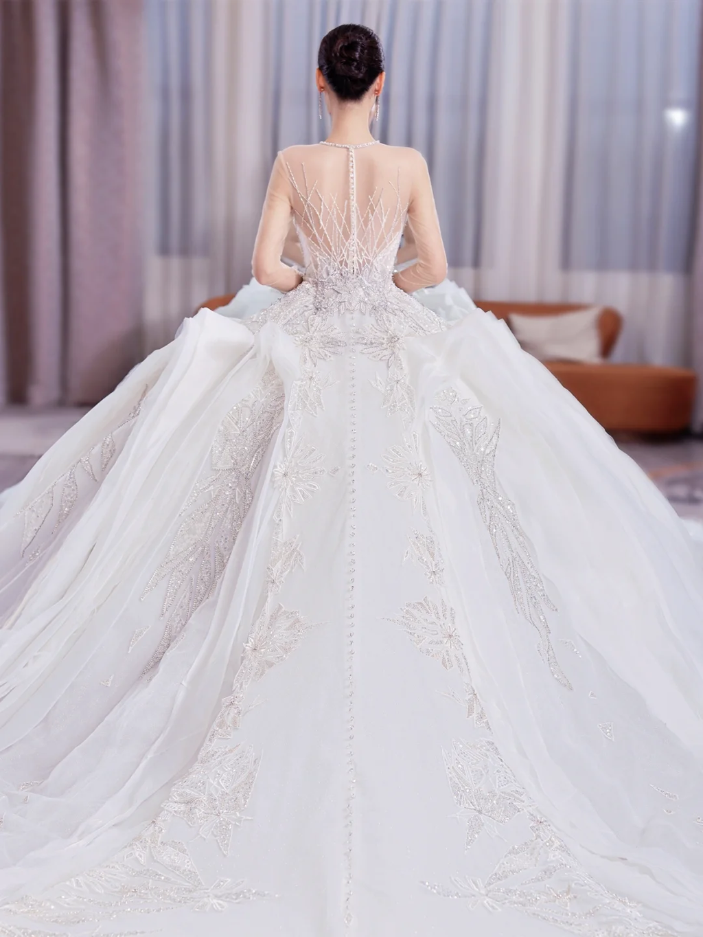 Timeless  Ball Gown Tulle Lace Long Sleeves With Veil Long Wedding Dresses C4211