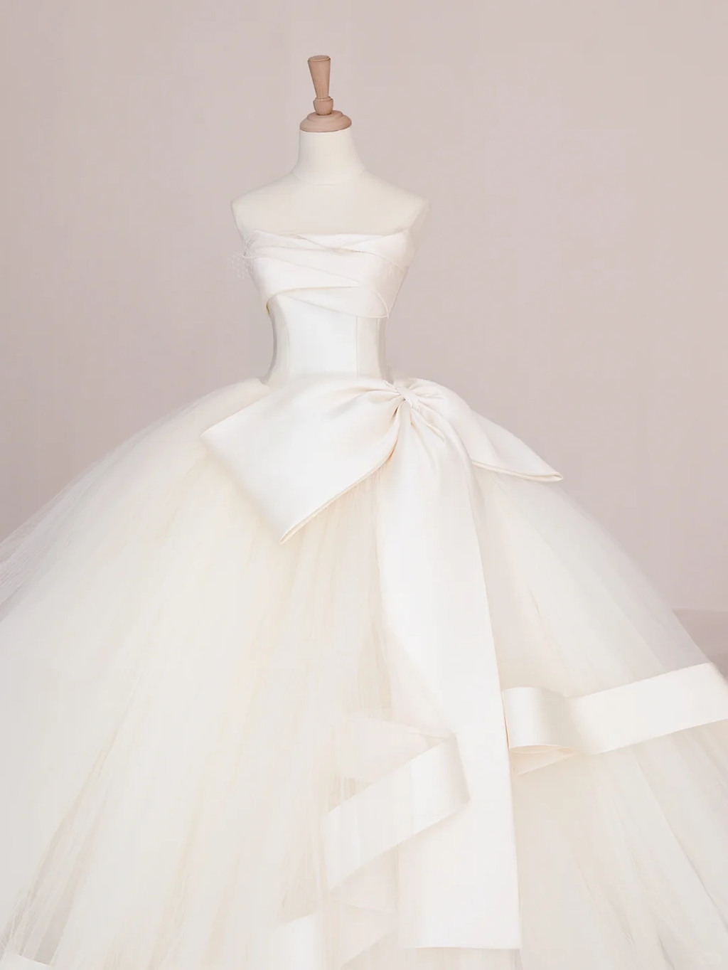 Elegant Ball Gown Strapless Satin Tulle Long Wedding Dresses C4215