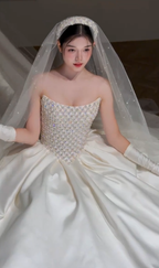 Stunning Ball Gown Strapless Satin Beaded With Gloves Veil Long Wedding Dresses C4353