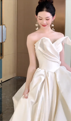 Elegant Ball Gown Strapless Satin Pleated Long Wedding Dresses C4561