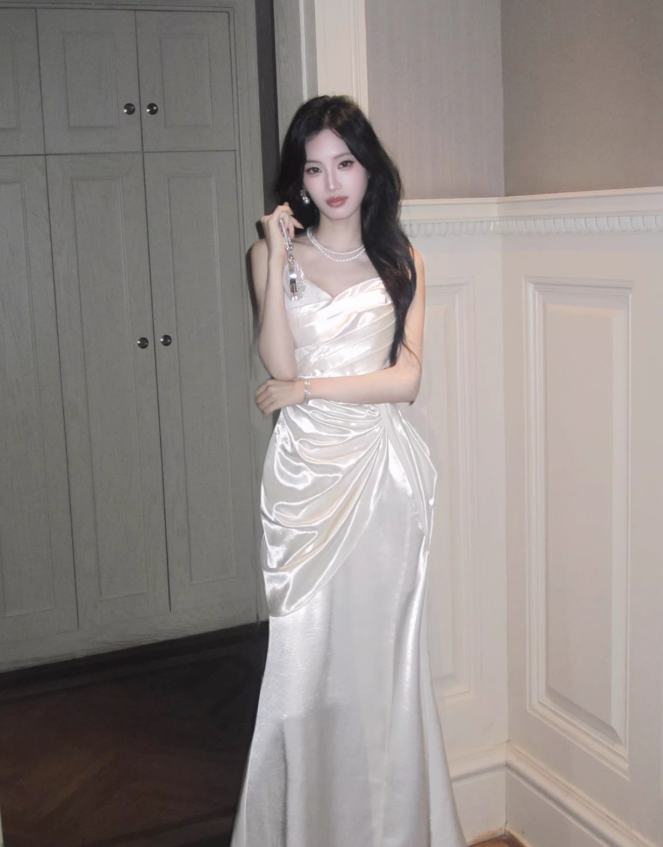 Charming White Spaghetti Straps White Satin Pleated Mermaid Long Party Dress Prom Gown SP1990