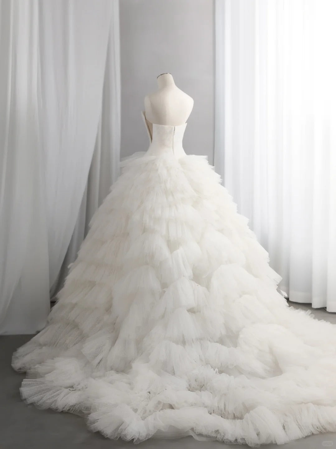 Fashion Strapless A-Line Wedding Dress Ideas Tiered Tulle Bridal Gowns CY0016