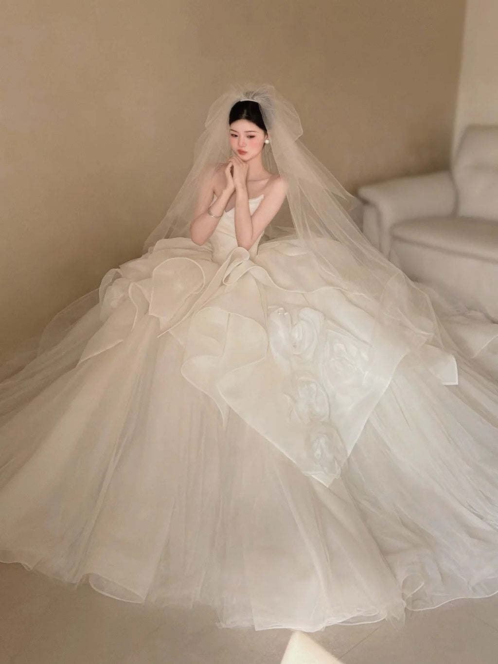 Luxury A-Line Wedding Dress Ideas Strapless Handmade Flowers Bridal Gowns CY0027