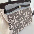 Hermès  Ebene Vache Hunter Chaine D'Ancre Herbag 31 PM Bag
