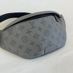 Louis Vuitton Discovery Bumbag monogram shadow bag
