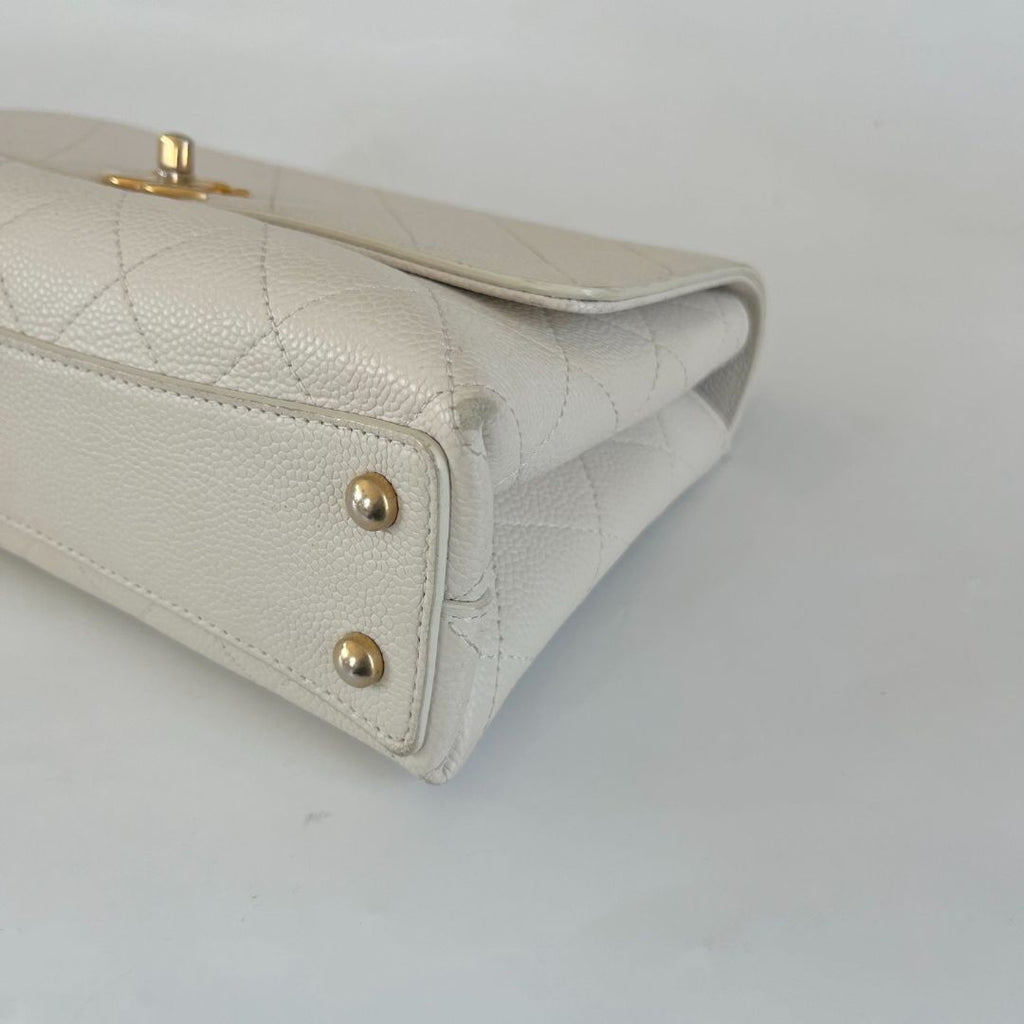 Chanel White Quilted Caviar Leather Medium Chic Affinity Flap Bag