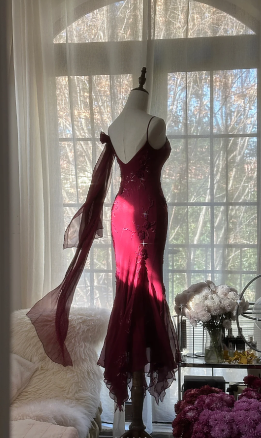 Charming Spaghetti Straps Burgundy Chiffon Beaded Mermaid Long Party Dress Birthday Prom Gown