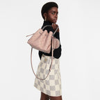 Louis Vuitton Bella M23195