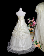 Elegant Strapless Organza Pleated Beaded Ball Gown Sweet 15 Dress Quinceanera Dress