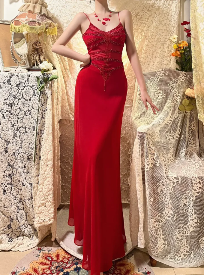 Charming Spaghetti Straps Red Chiffon Beaded Mermaid Long Party Dress Prom Gown