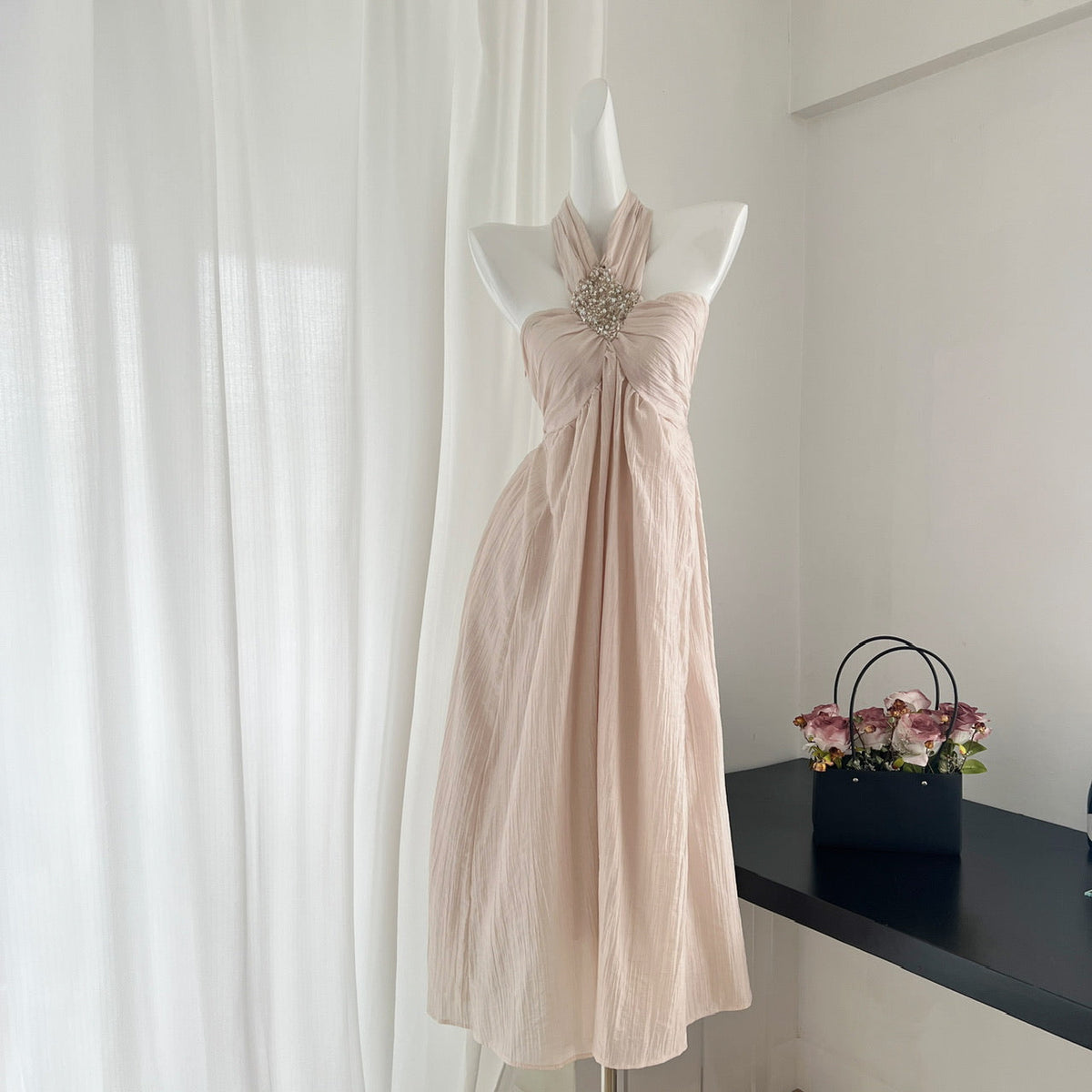 Holiday dress 2025 new style pink halter neck long dress R2071