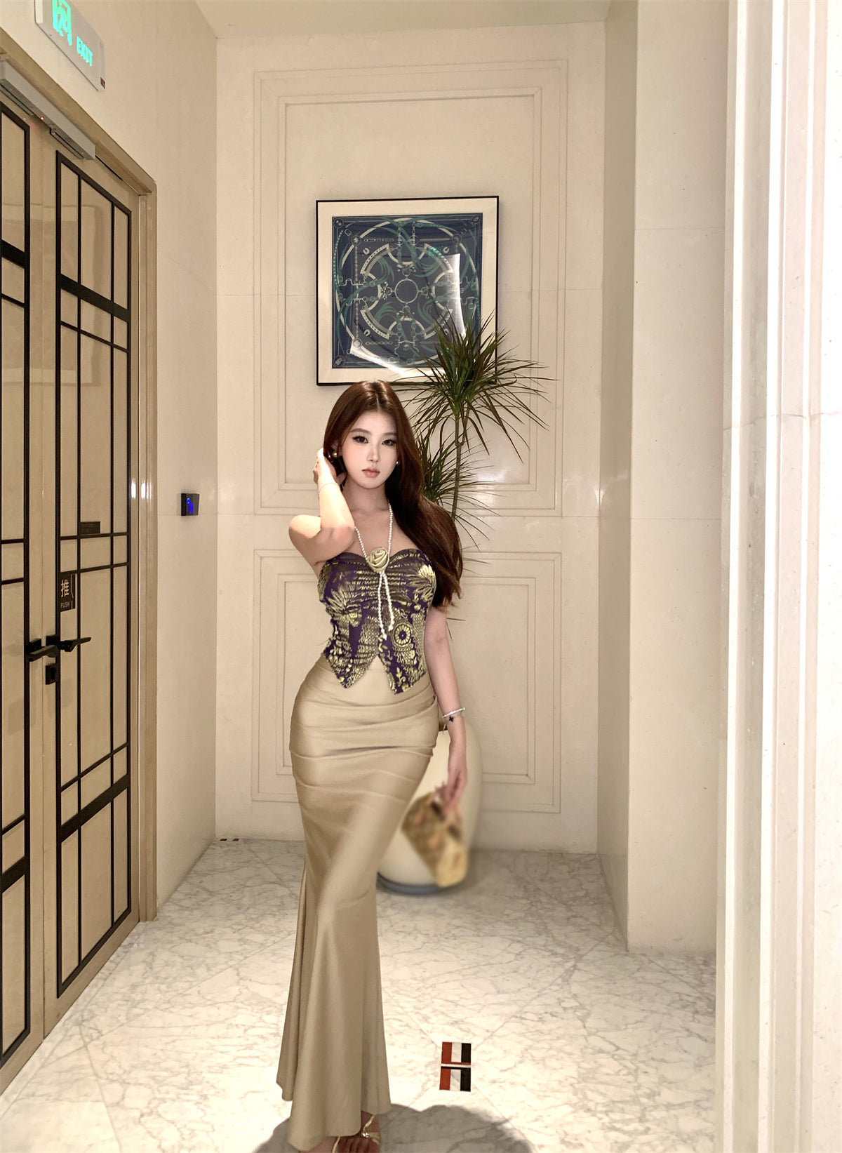 Temperament exquisite tube top halter neck dress beautiful waist hip skirt R0858