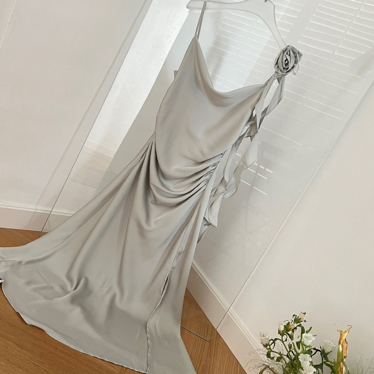 French atmosphere gentle and beautiful dress sexy acetate satin suspender dress R2184