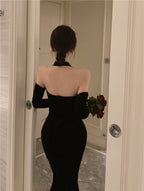 Retro halter neck velvet dress 2025 sexy temperament hip fishtail dress R1493