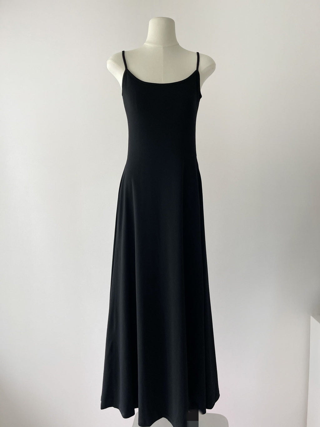 Black and gray simple waist slim U-neck temperament long suspender dress R2088