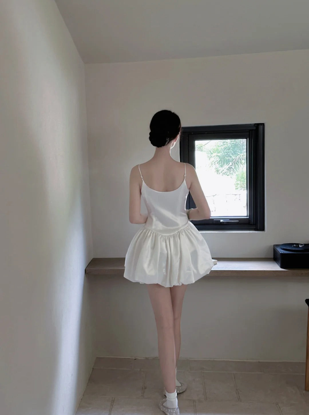 Cute Ball Gown Spaghetti Straps White Satin Short Ballet Skirt Birthday Dresses Birthday Outfits
