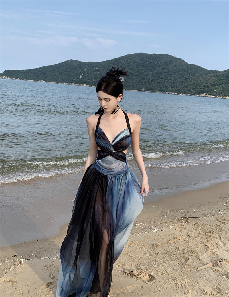 Holiday halter dress with open back for seaside travel wear beach skirt atmosphere R1569