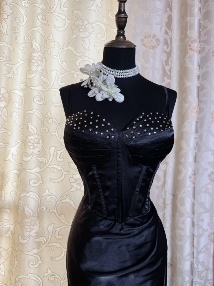 Fashion Black Spaghetti Straps Satin Beaded Mermaid Long Evening Dress Formal Wedding Guest Dress SP1614